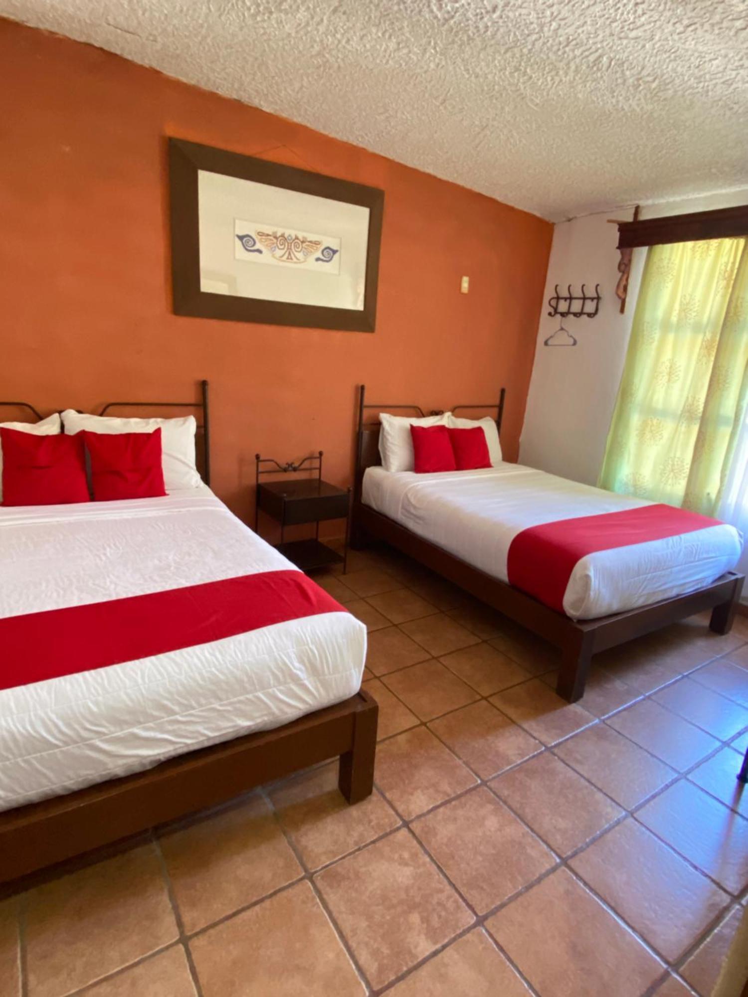 Hotel De Cervantes San Sebastián del Oeste Zimmer foto